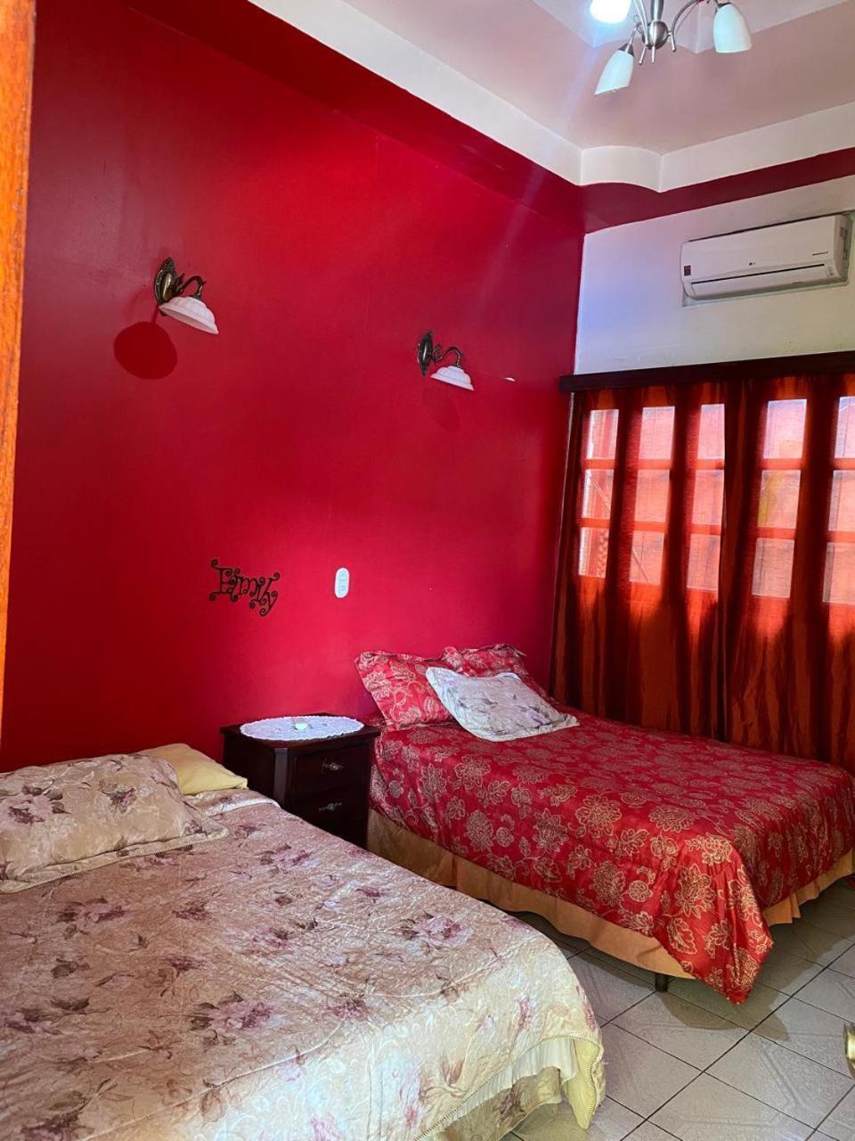 Madre Casa Homestay Masaya